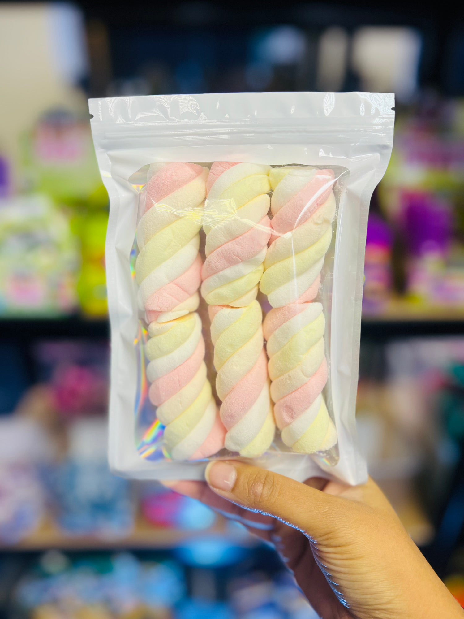 Marshmallow Twists Freeze Dried Sweets (Halal)